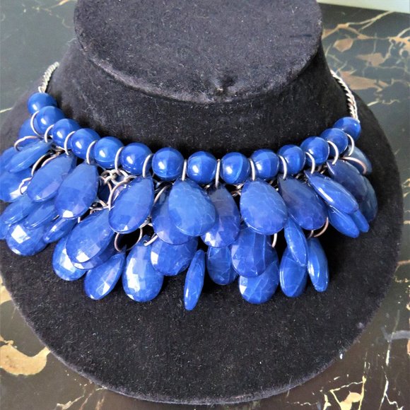 Faceted Acrylic Necklace -NEW LOWER PRICE!!!! - Picture 1 of 5